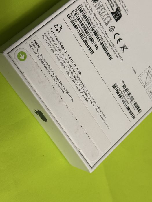 ***ЗАПЕЧАТАН 256GB iPhone 17 Pro Max  Гаранция Yettel 2029г. Blue