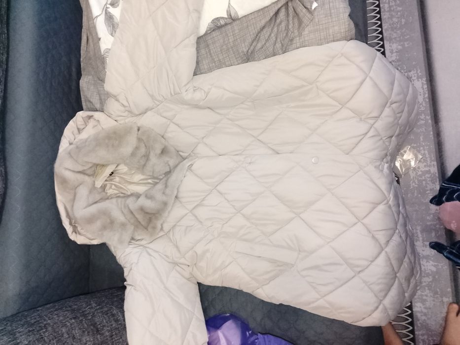 Продам куртку  осень весна