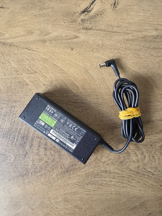 Alimentator SONY 19,5V 3,9A 75W