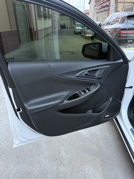 Chevrolet Malibu Premier 2023