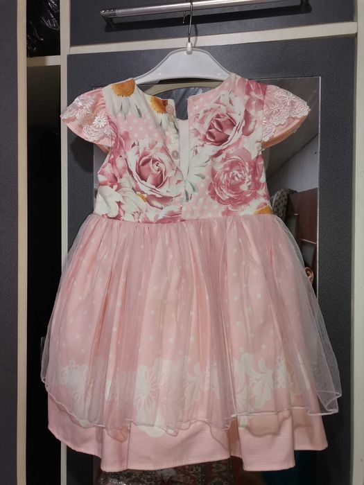 Продам детское платье на 3х лет