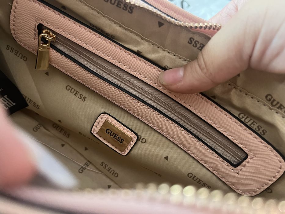 Geanta Guess noua