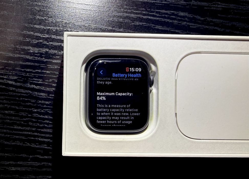 Apple Watch 4, 44mm