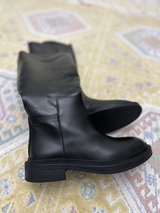 Сапоги новые черные