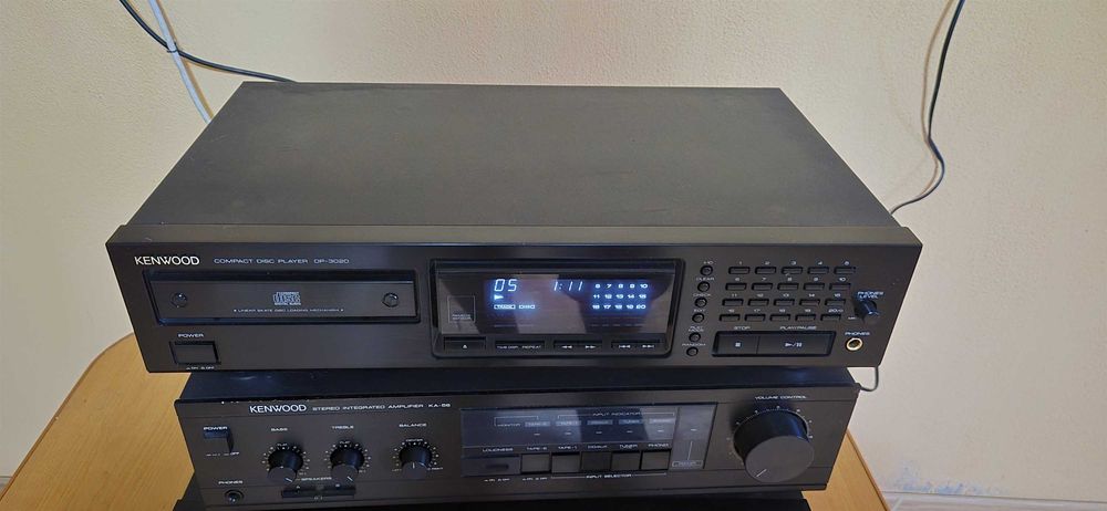 CD player  KENWOOD DP3020