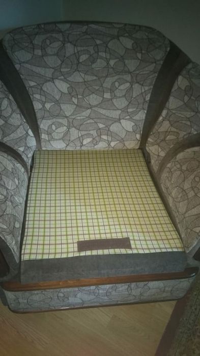 Диван плюс кресло