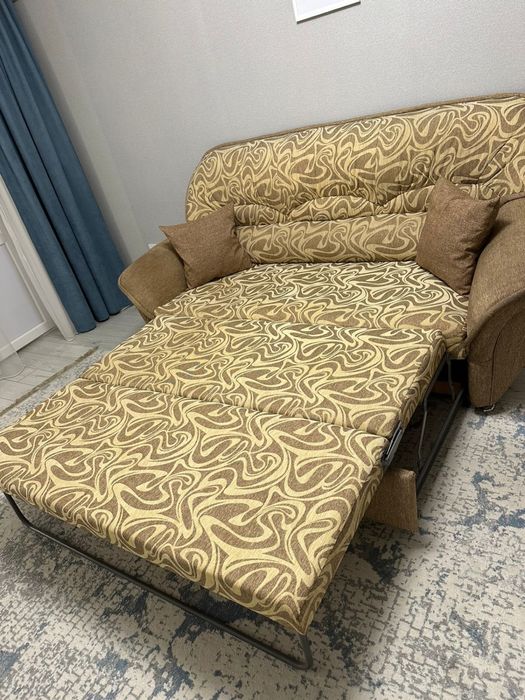 Продам диван с креслом