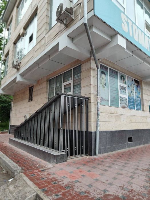 Сдаётся подвальное помещение 80 кв/м.в аренду с мебелью 3 комнаты