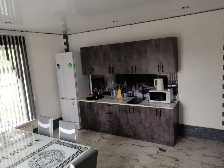 Сдам дом, баня посуточно почасова 5000 час