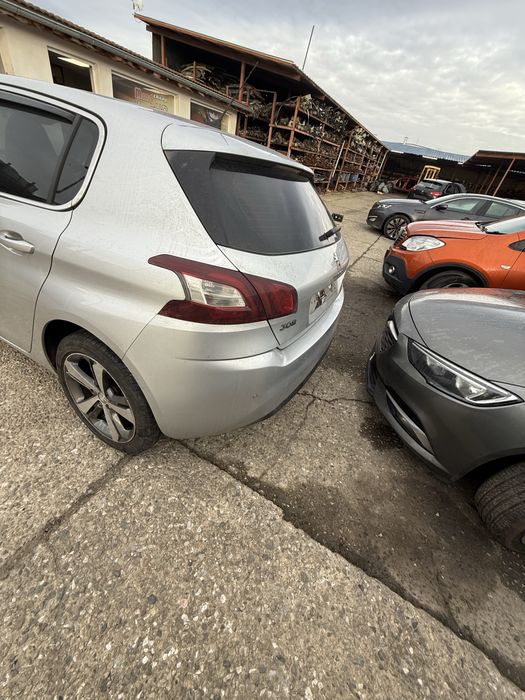 На части Peugeot 308 1.6 d automat