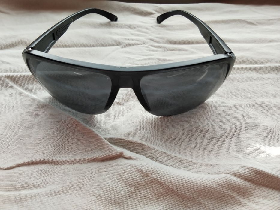 Страхотни слънчеви очила за спорт и за свободно носене