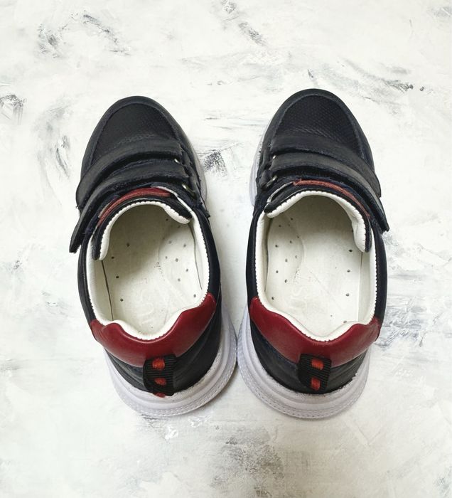 Кроссовки детские (кожа)