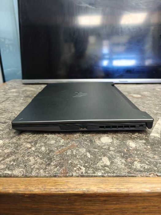 Запазен лаптоп Asus Gaming A-15 с висока производителност Екран - 15.6 инча FHD