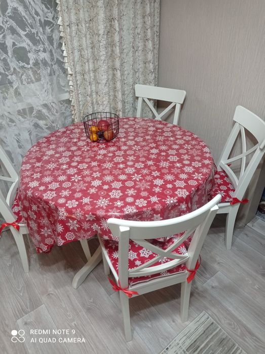 Комплект кухонный стол и стулья IKEA