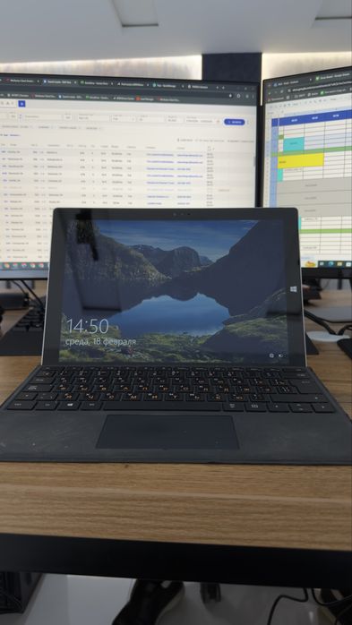 Microsoft Surface Pro i7