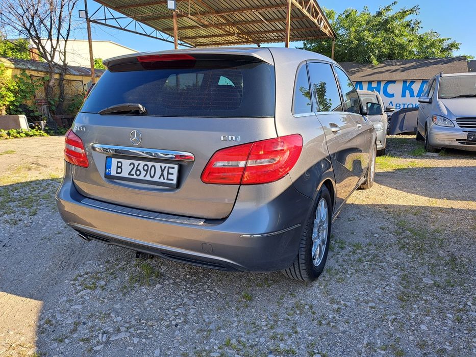 Мерцедес B180 651