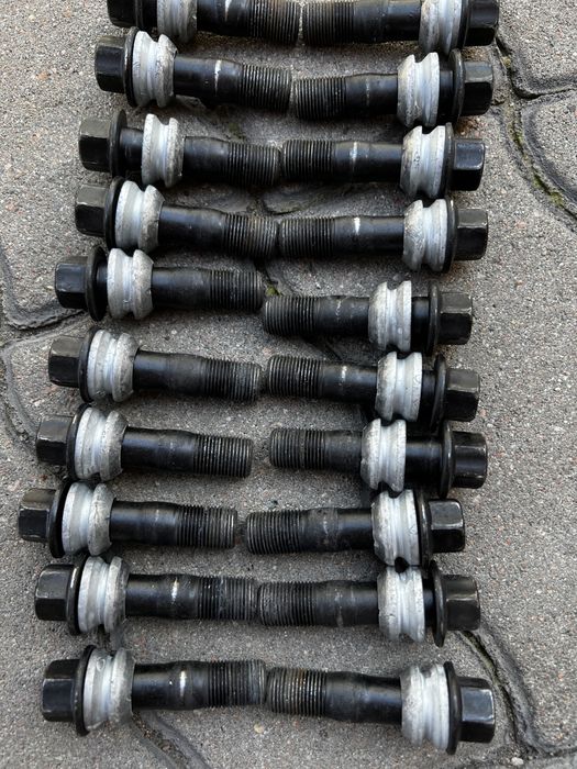 Болты на мерседес