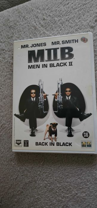 Bărbații în negru II (Men in Black II) film 2 dvd in cutie