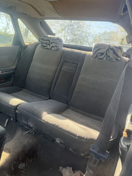 Легковые автомобили Мазда 626