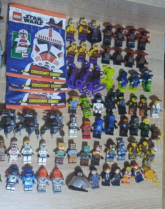 Lego minifigures