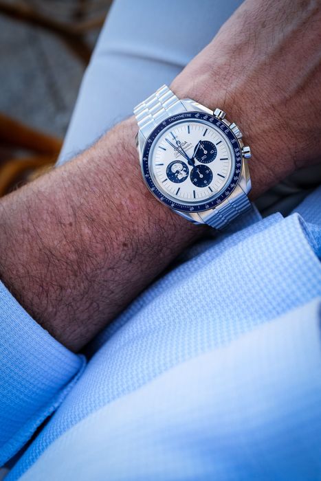 Omega Speedmaster - Silver Snoopy Award 2025 - FULL SET + bratara din metal Omega - 14 500€