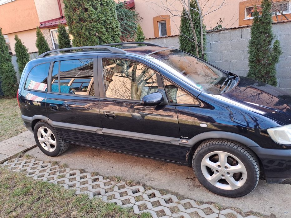Vand / schimb opel zafira 1.8 benzina