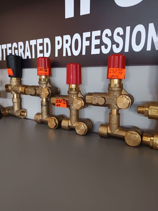 Части за професионални италиански пароструйки и водоструйки