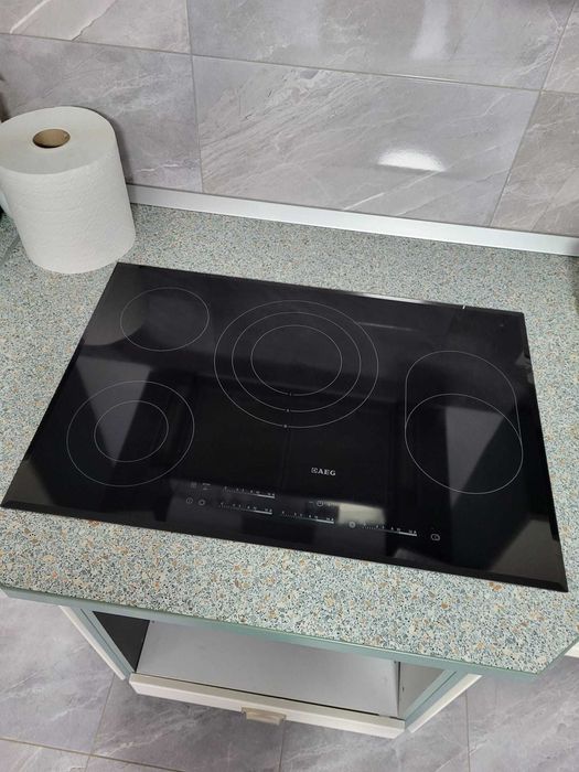 Cuptor si plita AEG.