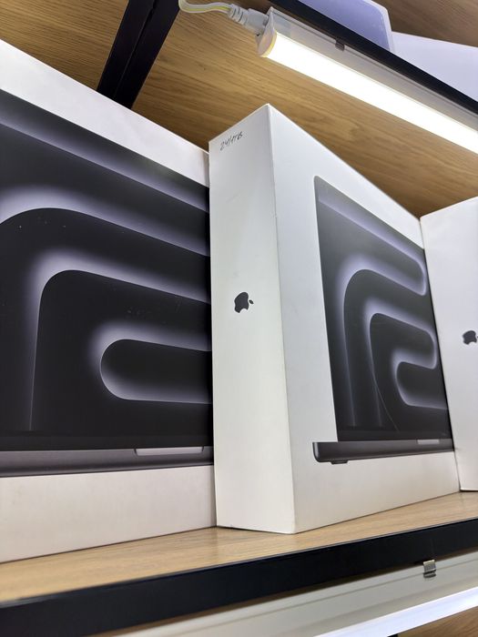 Macbook Pro 16 24/1tb m5 pro
