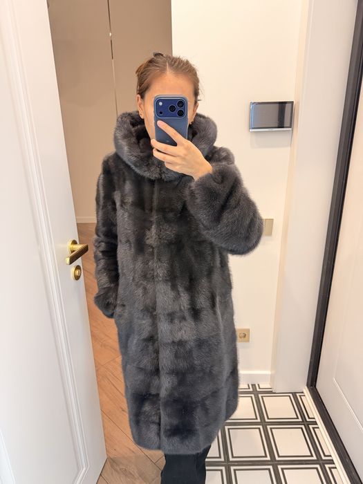 Продам норковую шубу