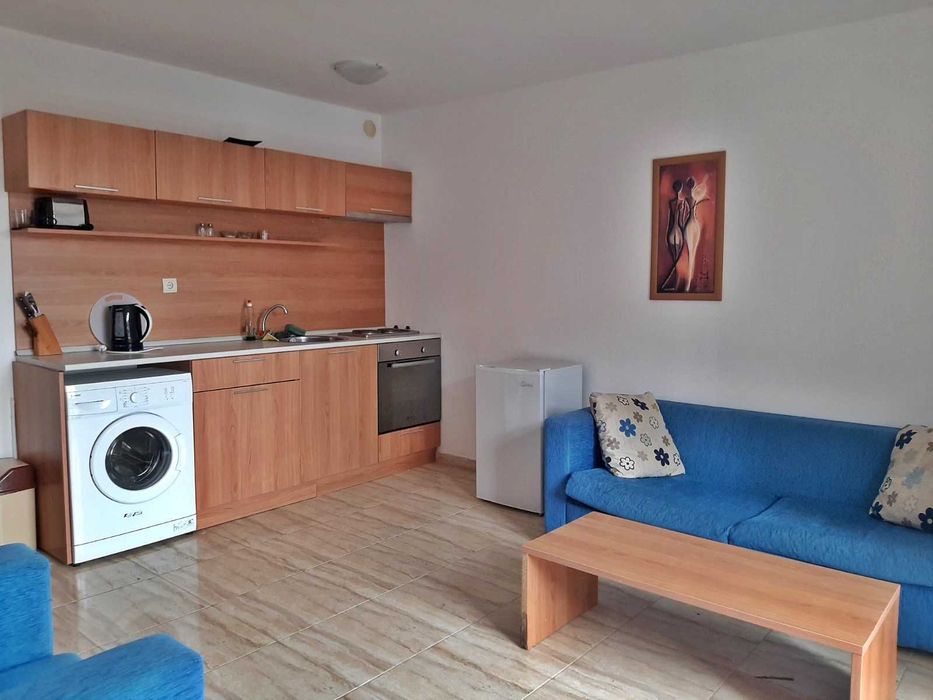 Продава се Тристаен апартамент в Свети Влас - 89 кв.м за 888 €/кв.м - Снимка #2