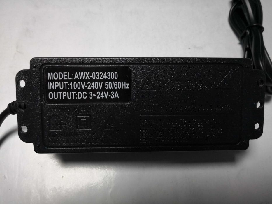 Alimentator reglabil 3V - 24V de 3A