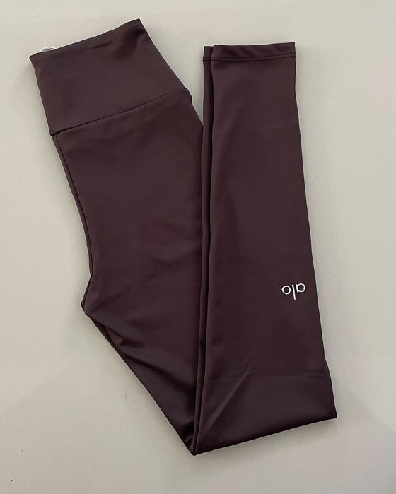 Alo Yoga. Colanti dama maro/negri