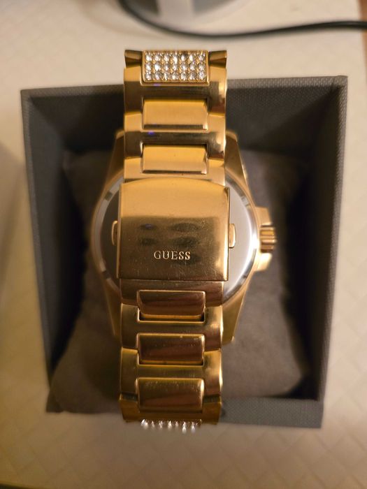 Часовник Guess Frontier W0799G2