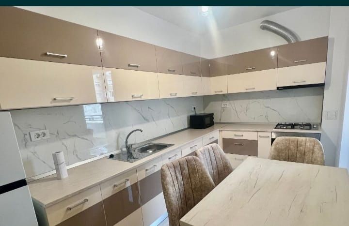 Apartament de închiriat