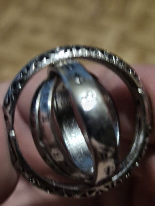 Пръстен в добро състояние нов не носен