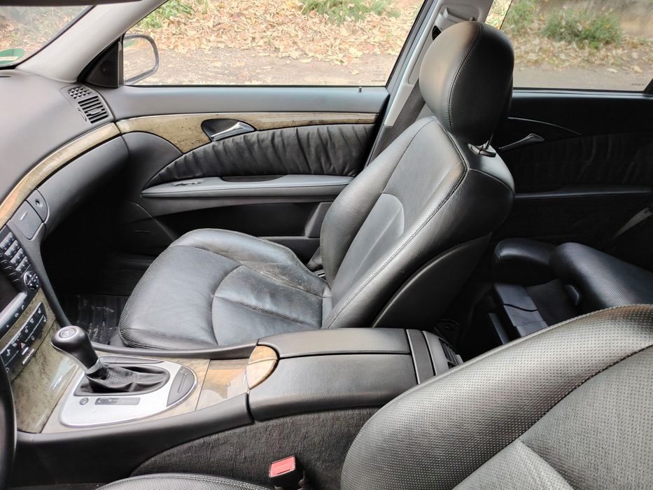 Салон  Мерцедес е класа w211 комби