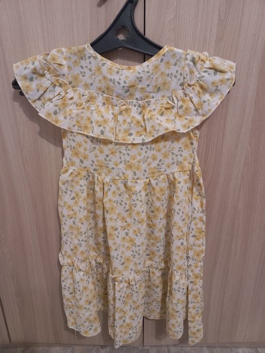 Продам много вещей на девочку