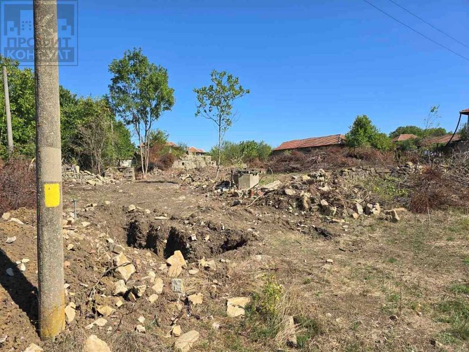 Парцел в регулация, с. Ново село, общ. Велико Търново