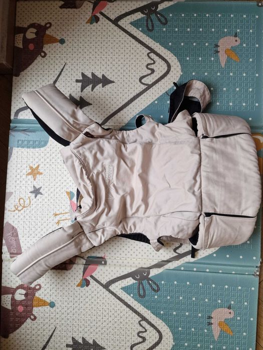 Ергономична раница за бебеносене MOUNTAIN BUGGY