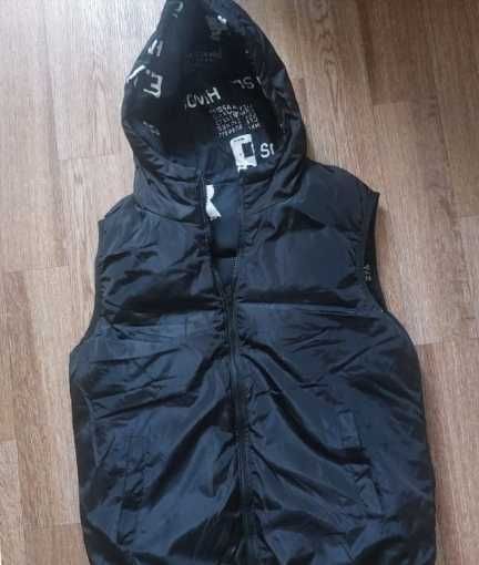 Безрукавка для мальчика размер 40