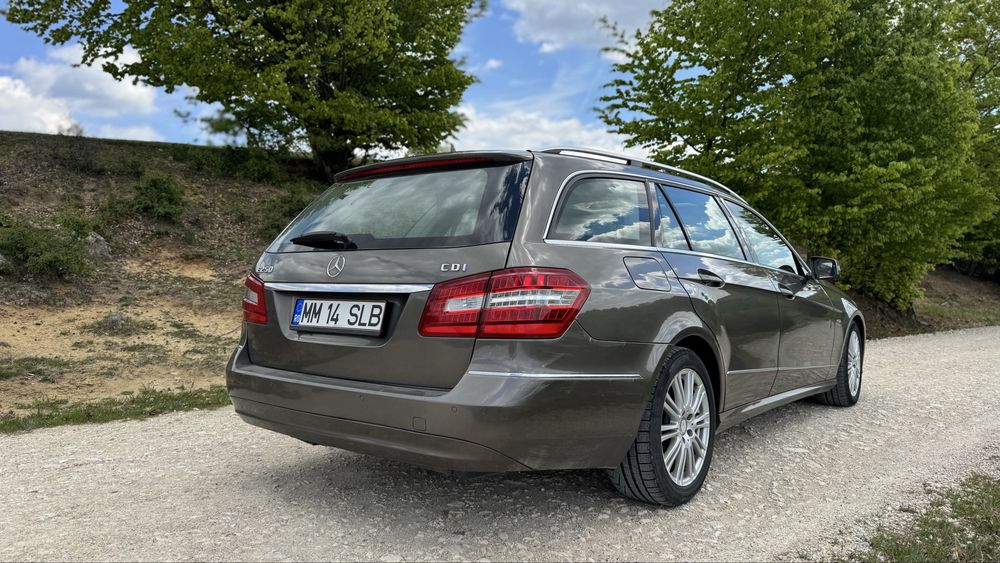 MERCEDES-BENZ E-Class 2010 — imagine 3