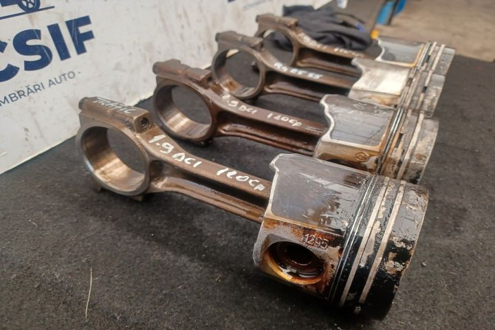 Piston motor 19. D 19. D Renault Trafic a 2-a generatie