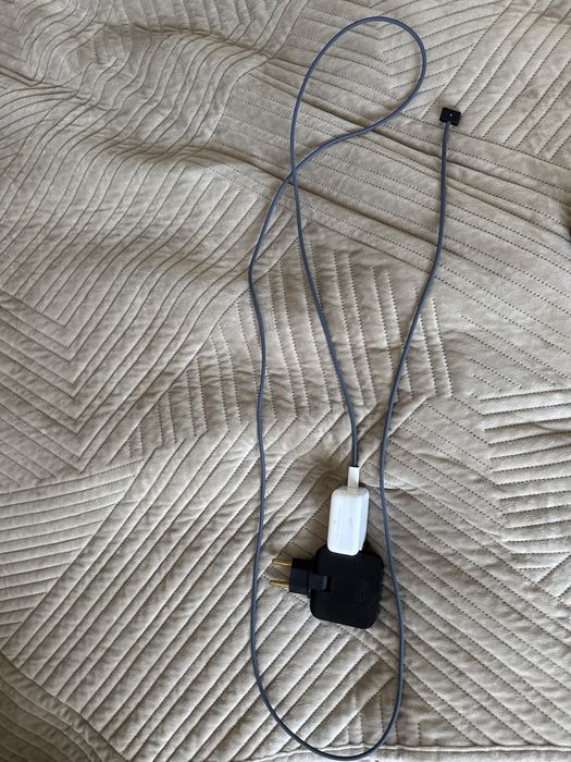 Макбук air m4 16/256