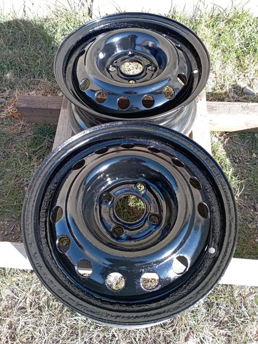 Продам две штамп диски