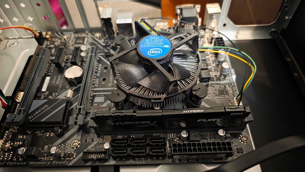 PC / Компютър CPU + MB + 8GB RAM DDR4 i3 9100F GB B365M HD3