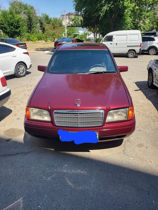 Продам машинупродам продам машину продам продам автомобил