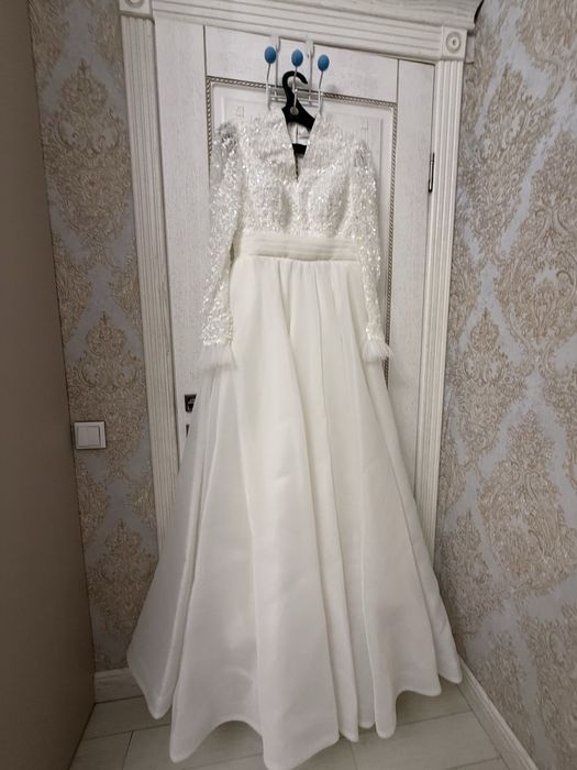 Продам свадебное платье