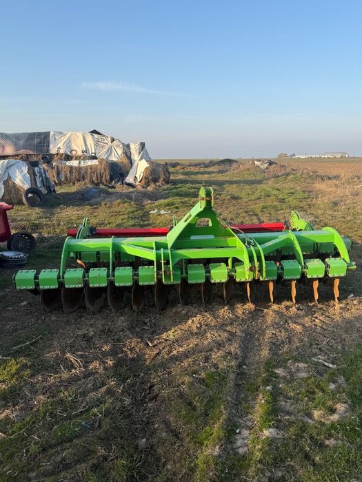 Vand utilaje agricole personale