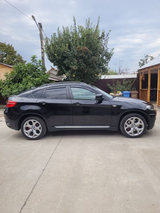 Vând Bmw x6 ...variante cu 8+1